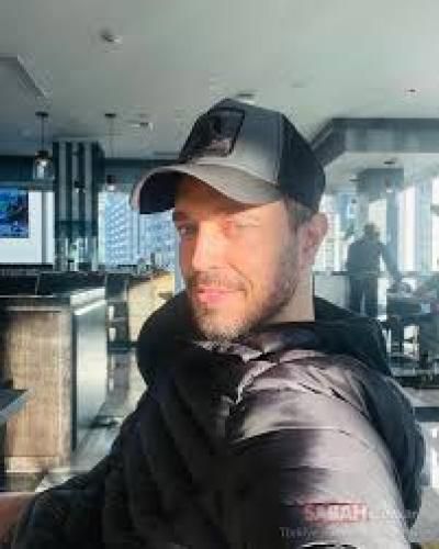 مورات بوز آنلا آرتیک