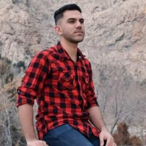 پیام عباسی الان منم خومو خدام کسی نیرم