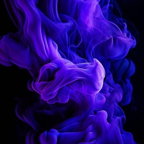 خدا ای دادو بیداد روی آجرای کوچیک دیوار قلبم