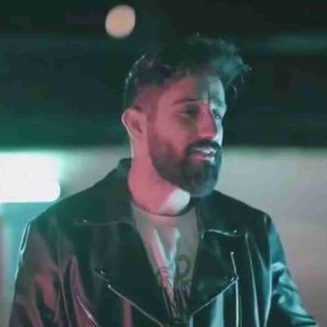 محمد امیری چرا داری باشم بد حرف میزنی