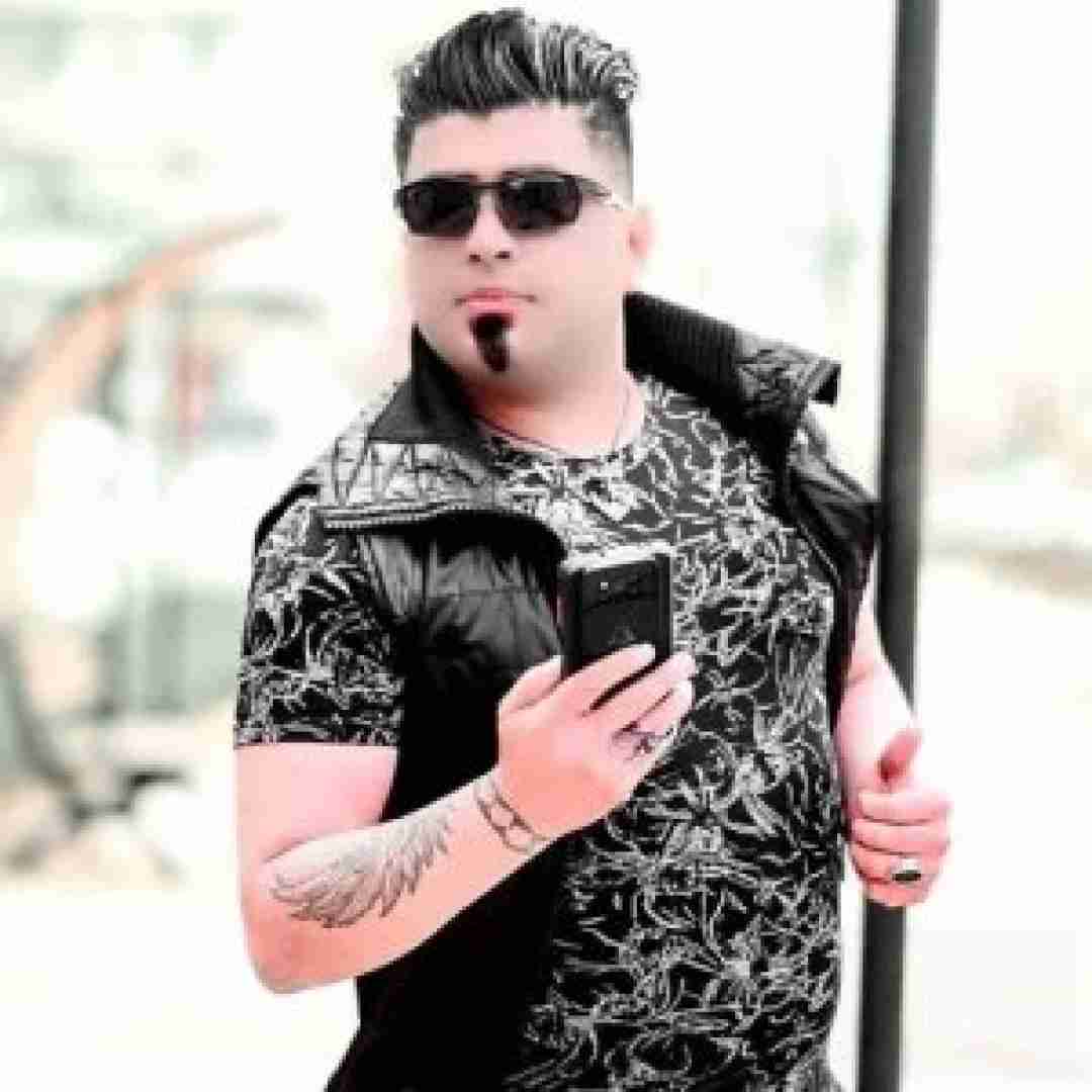 حمید آرشام آموزا
