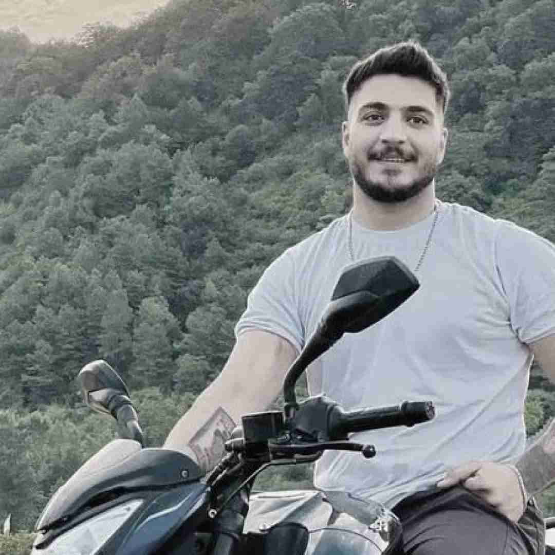 آرمین برمایه ای شویله بی تو سر چی یکی بعدت در وه در بی