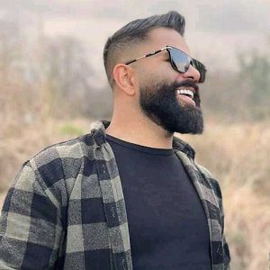 مانتو مشکی از محمد اسمعلی