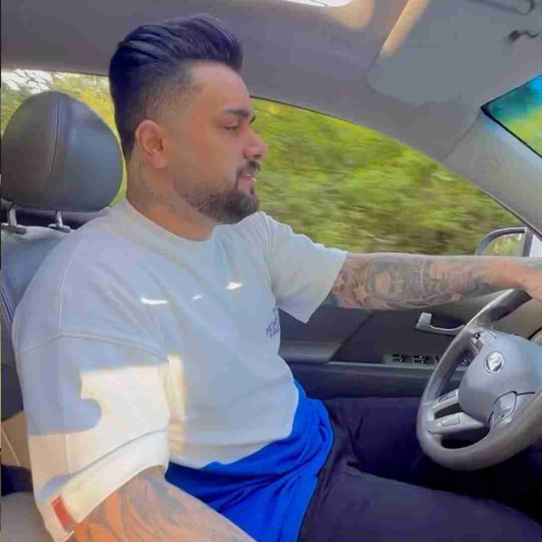 بهنام حسن زاده مه عزیز اونجه دره و منه زنه اشاره