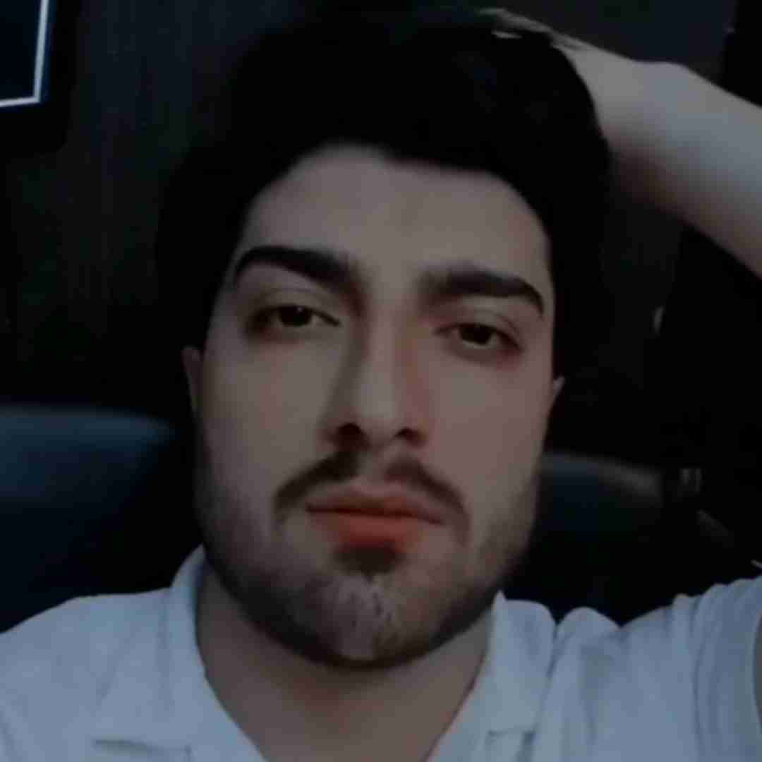 امیر لیام اگه دوینی کارو بارد لنگه مشکل و دل خود سنگه