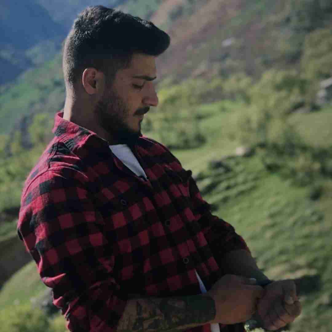 آرمین برمایه چنی مس مسم شری نیده دسم