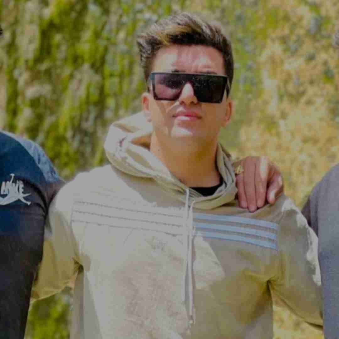 سجاد فرهادی دلم میخواد بگیرم یه کلاشی برا روزی که میخواهی