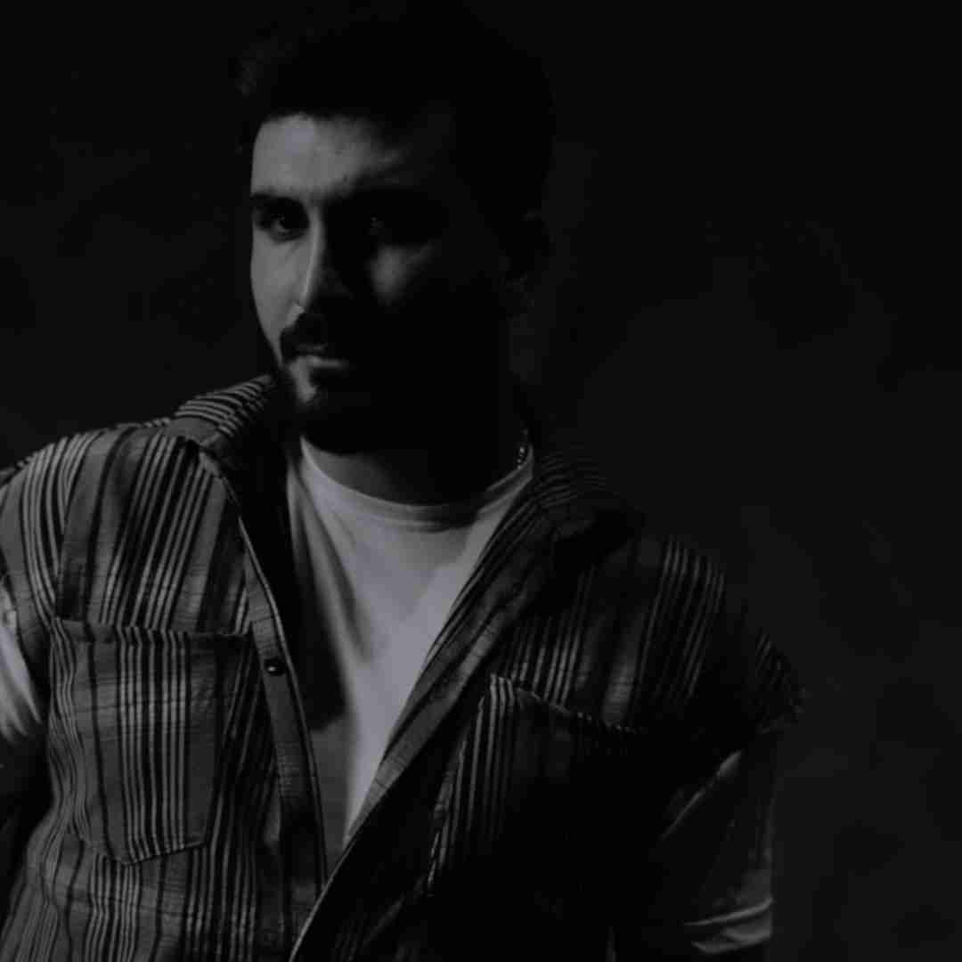 محمد بابادی کنار غریوم که برد نصیبوم