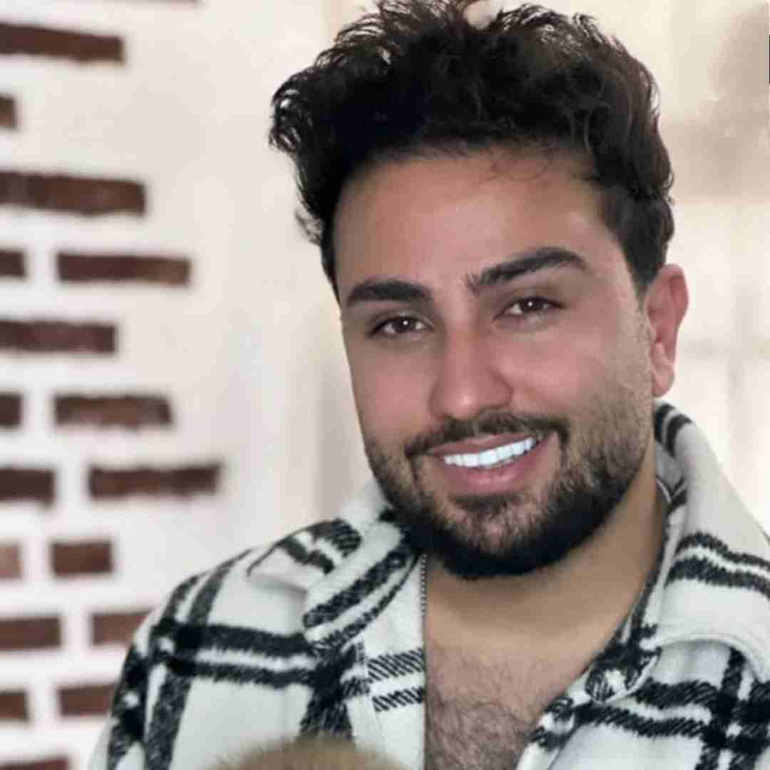 سالار صفرزاده عکساتو من دوره کردم من یه عاشق دوره گردم