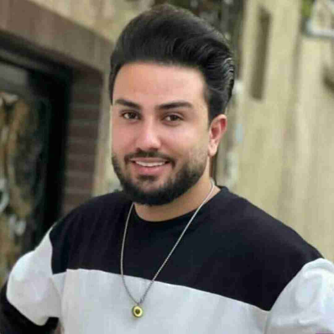 سالار صفرزاده گوشی تو دستمه یه ریز ازت خبر که نیست