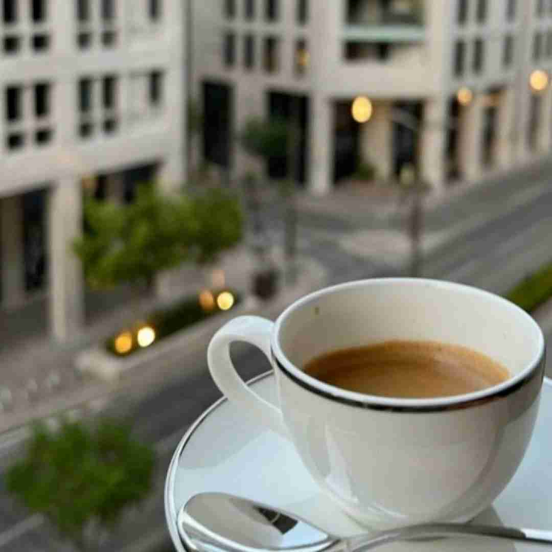 اول بار هرکه بیونیدت شیت بودن ارات مره