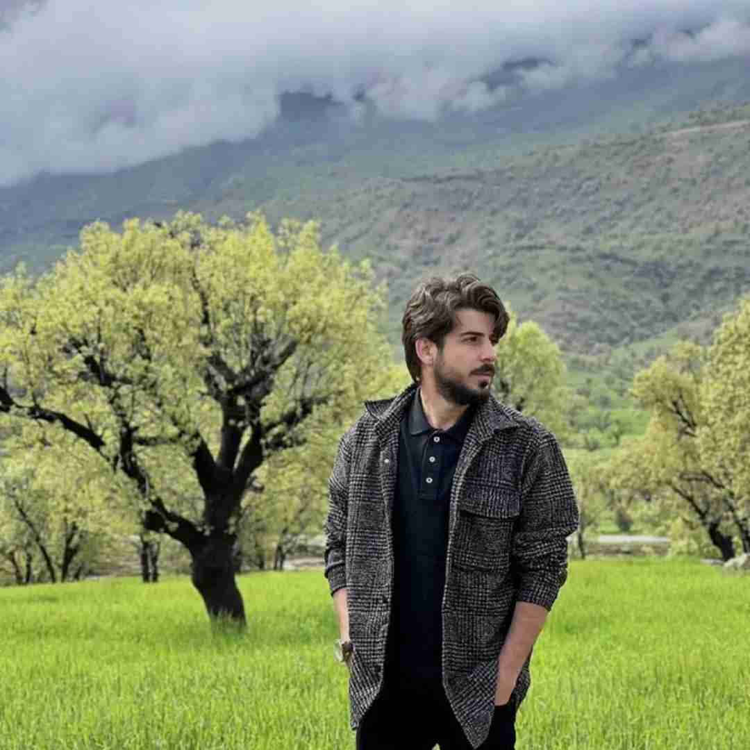 حمیدرضا خواجه اگر به چشم عالمی نیامدم هرگز به چشم عاشق خودت