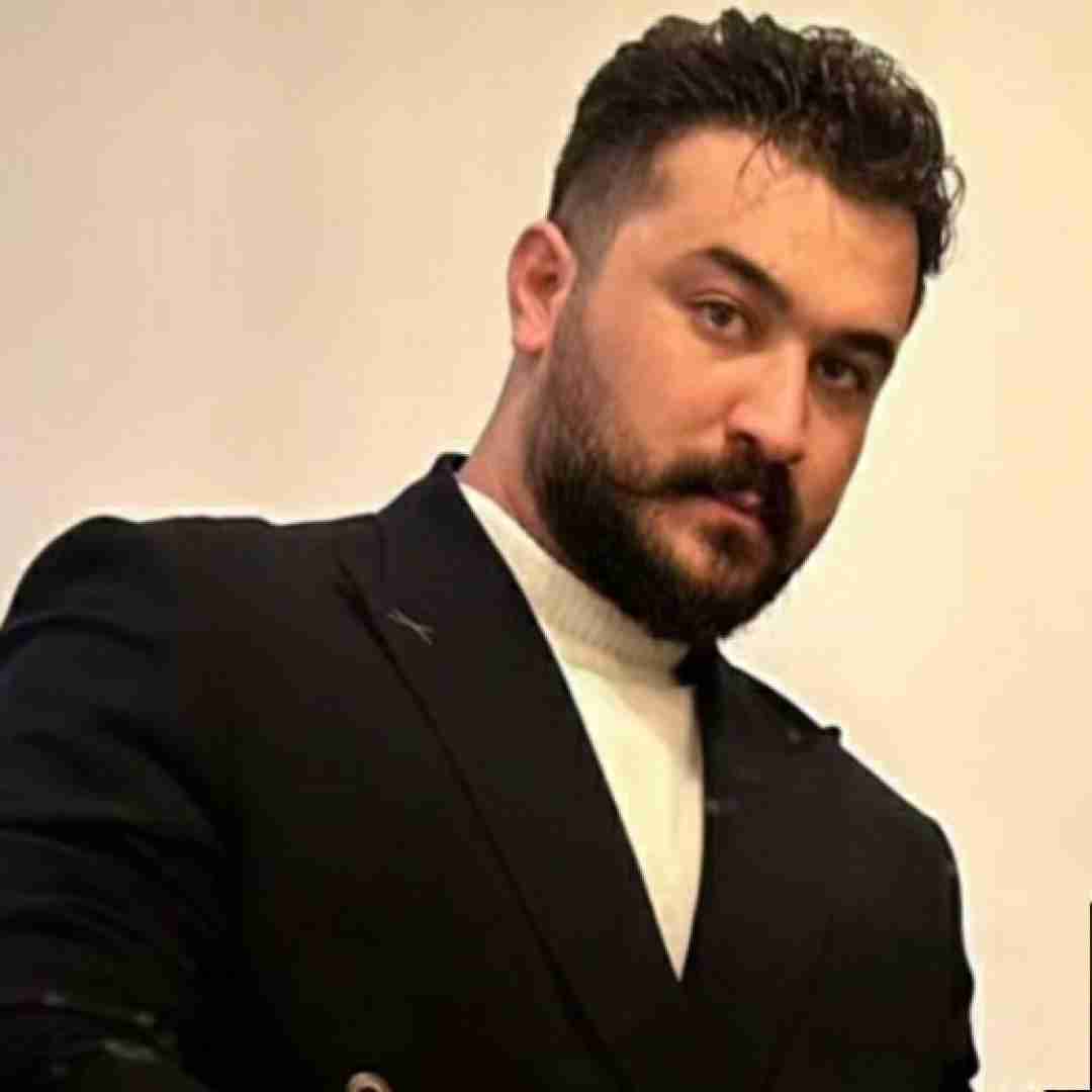 رضا کرمی تارا تونه بی دینم هی بشم گفتی نداری کاری بشم کردی