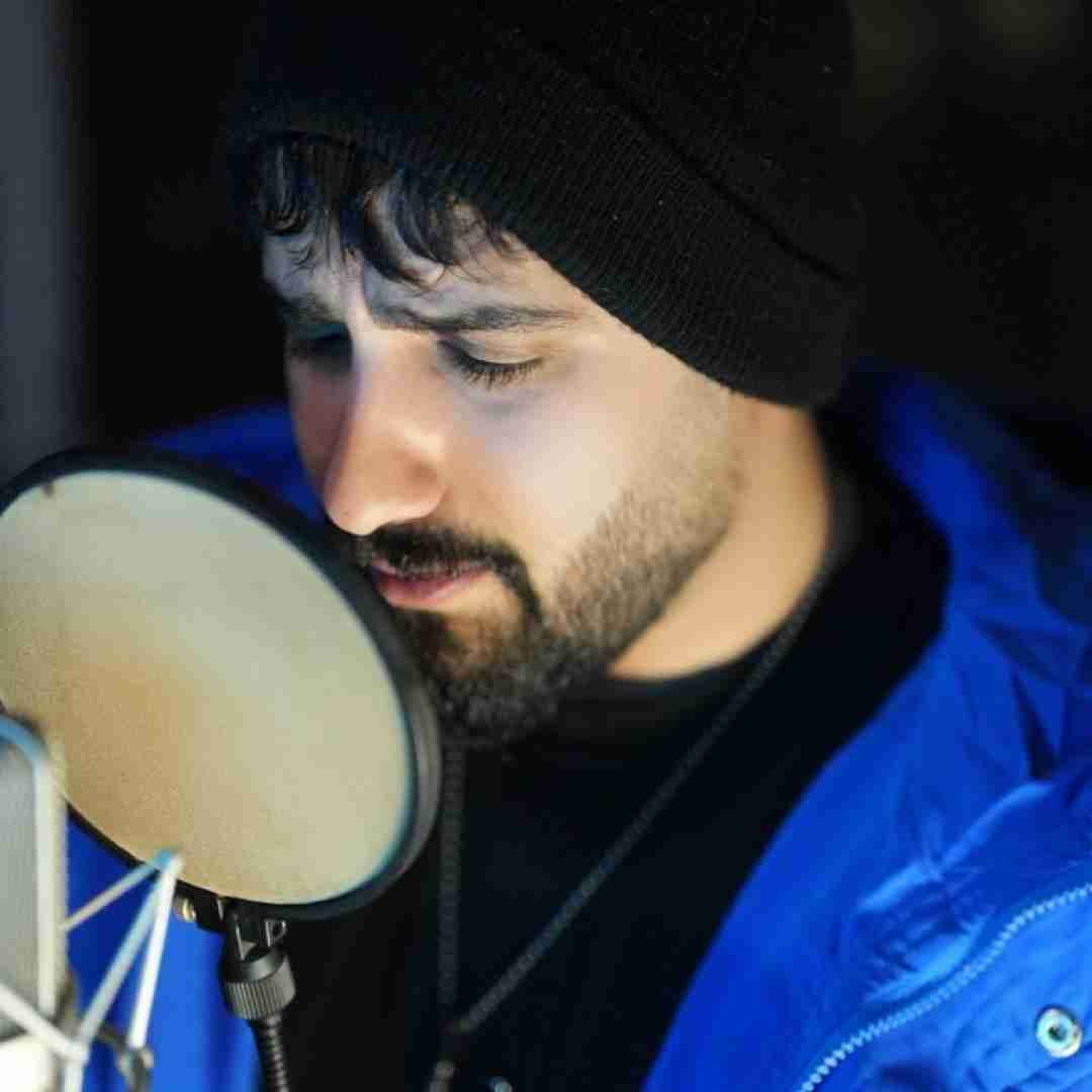 محمد امیری هرشو که مست میشی بهم زنگ نزن