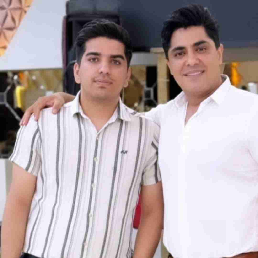 علی شرفی نیسان کاو