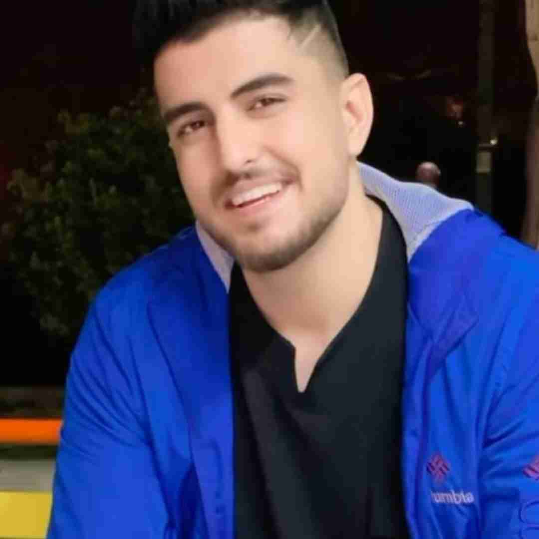 امید خانم تیبا سواره میگن که ناخن کاره