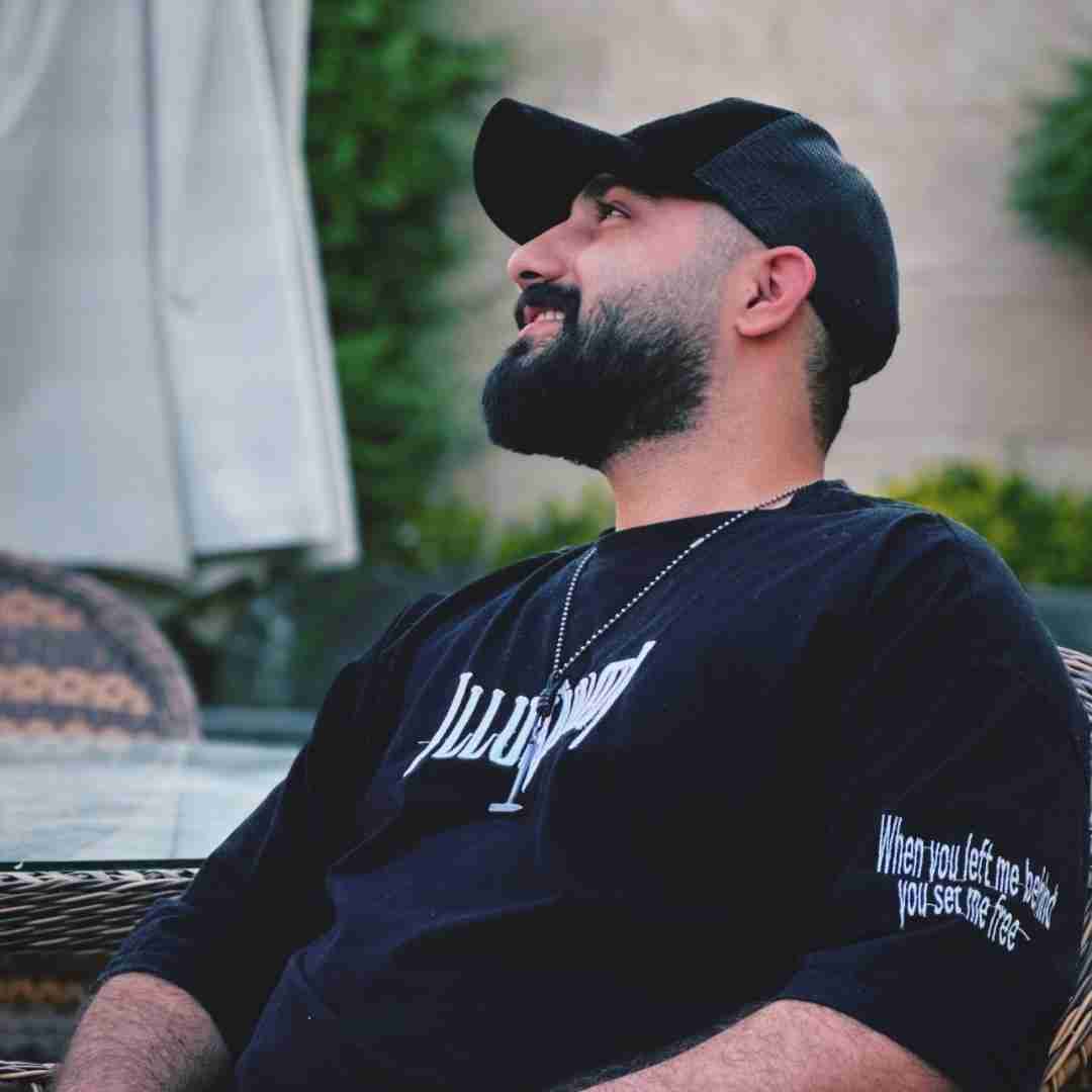 محمد امیری هامه لب تیغ زهرماری خوردمه