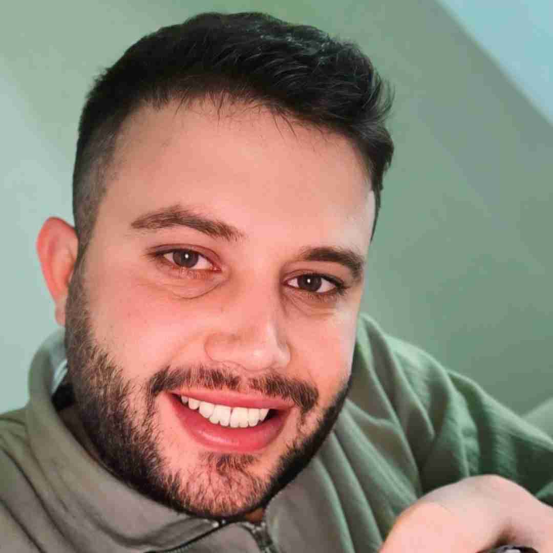 علی احمدیانی مو چتری