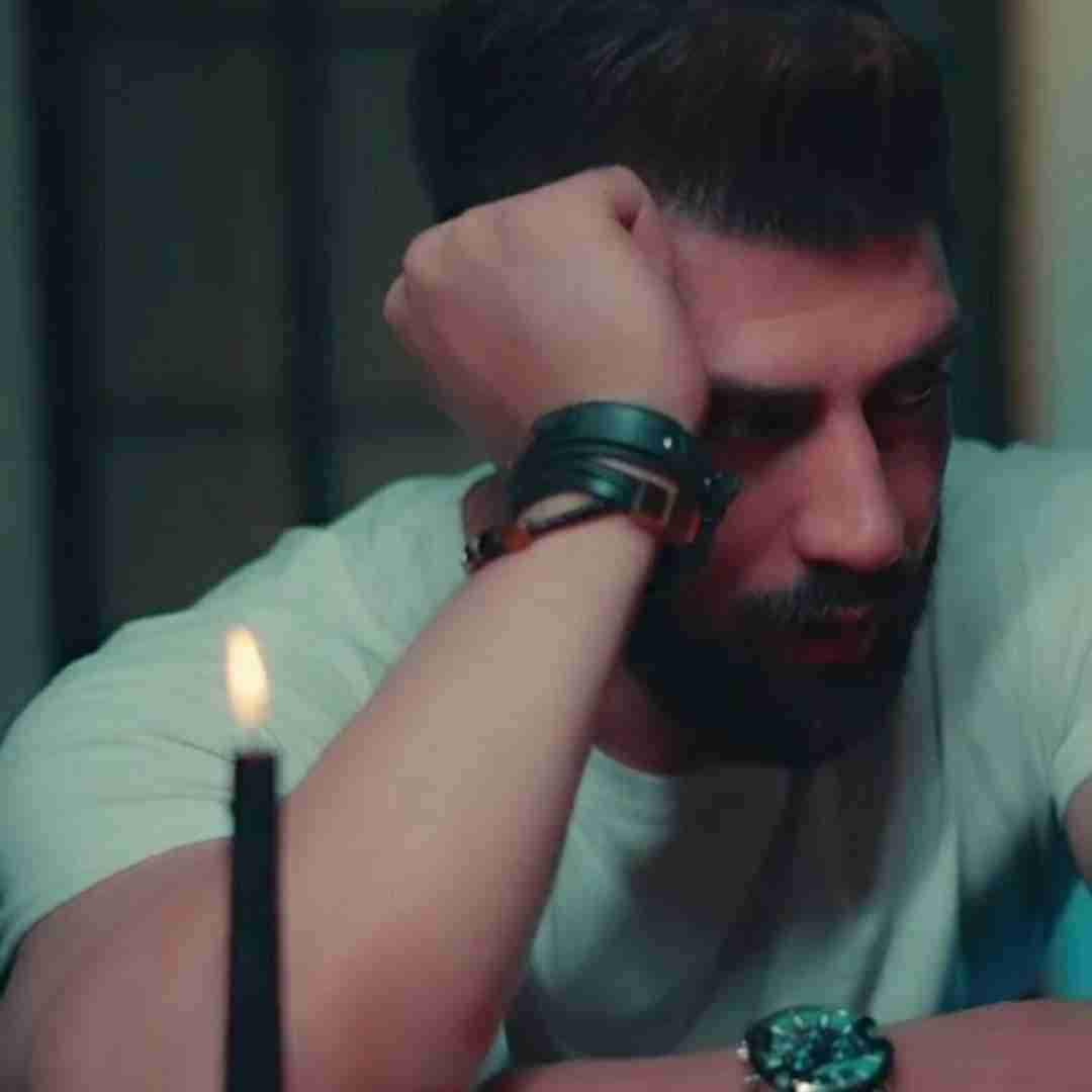 محمد محرمی خالی کن همه عقده هاتو دیگه از حفظم