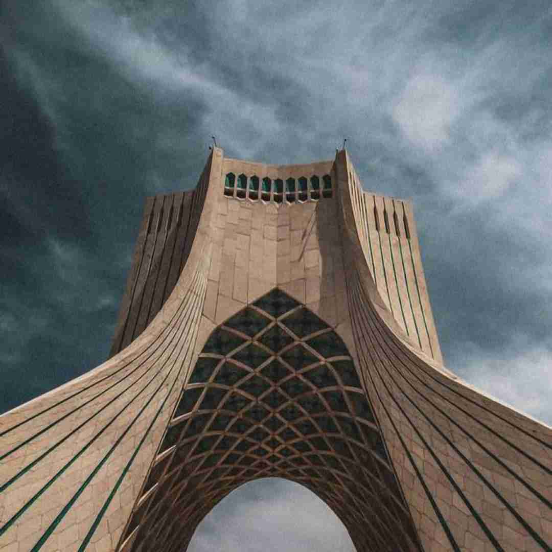  واسه تو خوب شد انگار یکم منو نگاه یه نگاه بهم بنداز