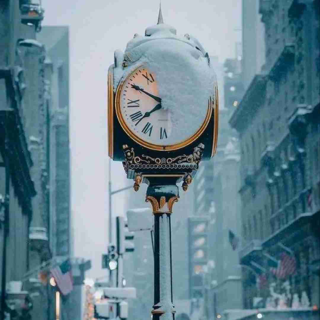 میپرستی اونیکه حالتو میفهمه دلت لک زده