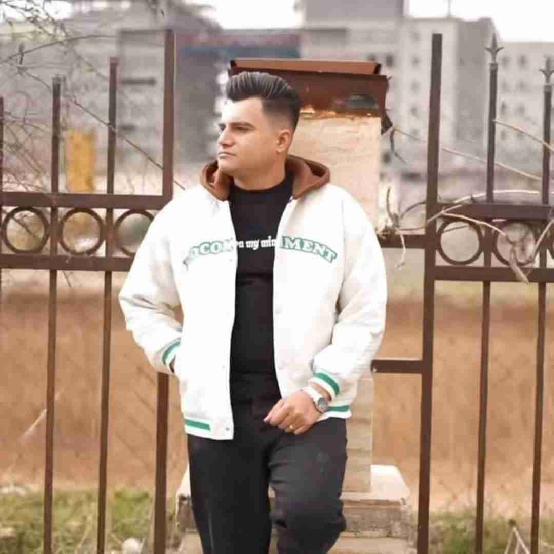 رامین کرمی بین عقل و دلم جنگه فره نیشنوی ای همه ی غمه