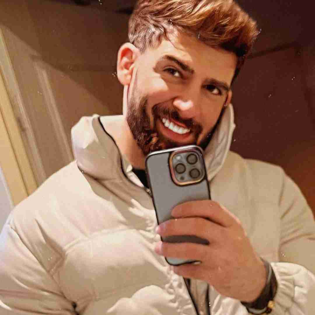 محمد محرمی دادی قلب منو جلا گذاشتم اسمتو طلا