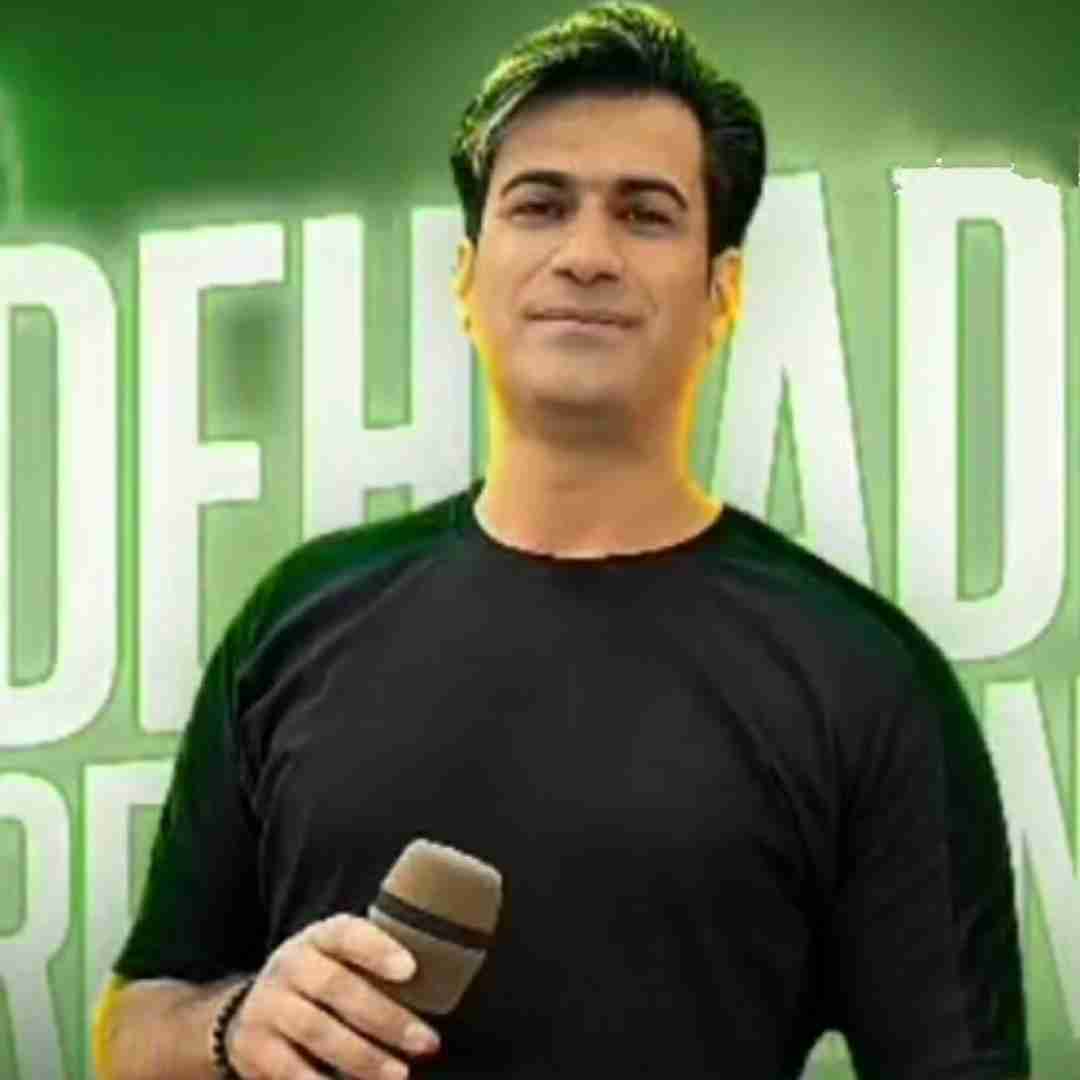 مسلم فتاحی چه موهای بلوایی شیرینی مثال قند و حلوایی