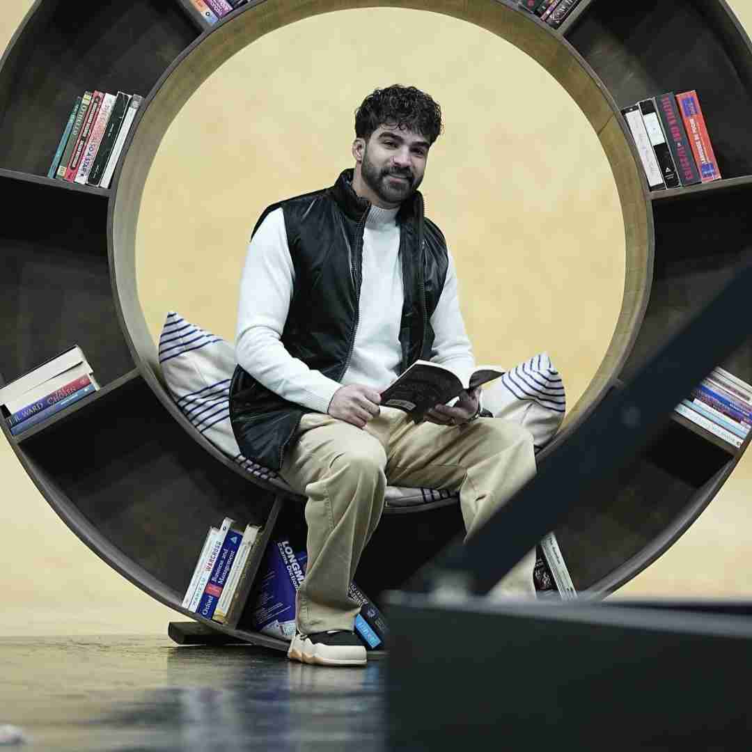 حمیدرضا بابایی حبسم هر شو با خاطراتت میجنگم خستم