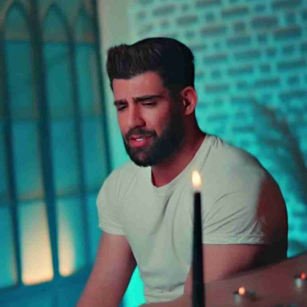 محمد محرمی هنوزم به یاده تو میسوزه سینم شب پشت هم