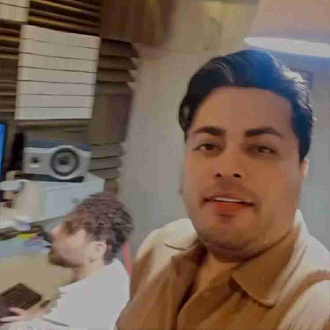 امید عقابی شریک قلبم میدونی که مریضتم من