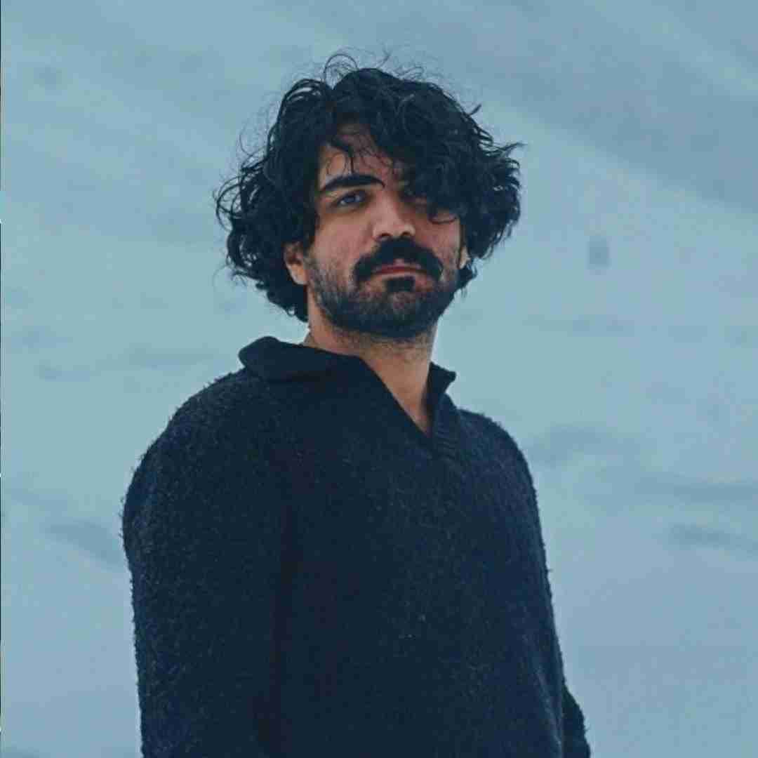 عرفان طهماسبی با اینکه دلگیرم ازت الهی الهی دنیا برات بسازه