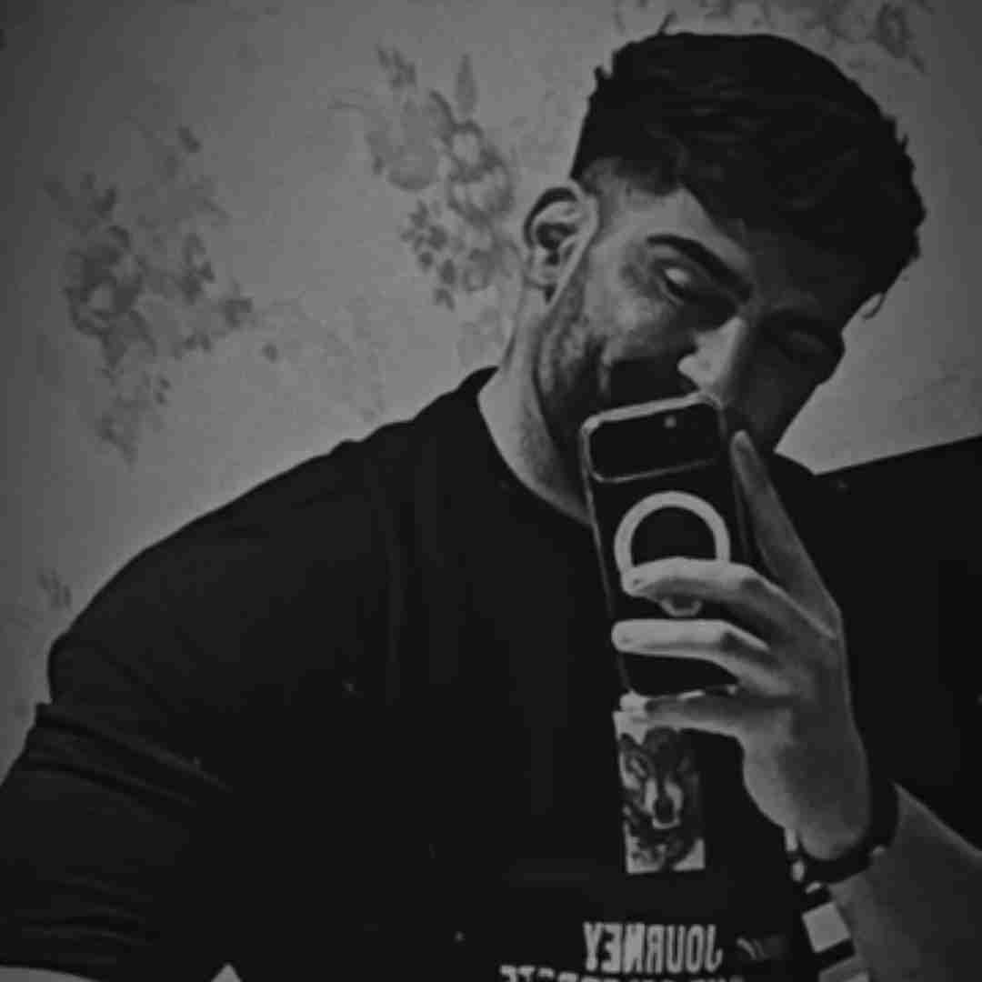 محمد محرمی از این رفتارت هنوزم گیجم اشتباه از من بود