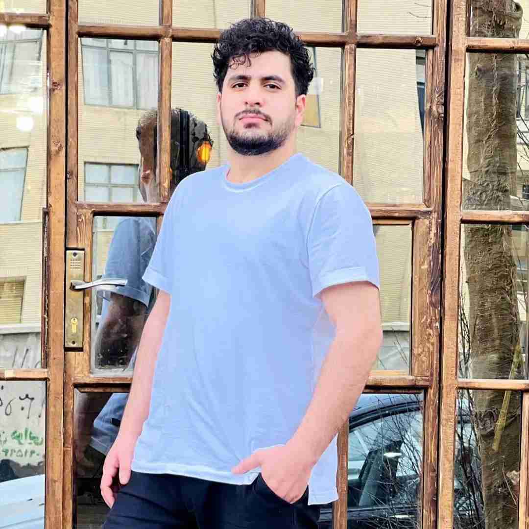 علی حق پناه صدات شیرینه مثل قندک