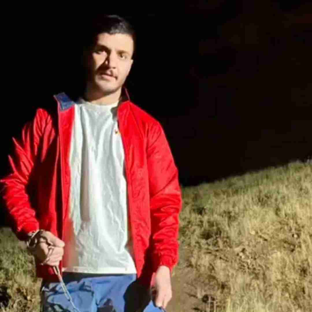 آرمین برمایه هی پولم نمه مالم نمه گنجیله شاهیم نمه