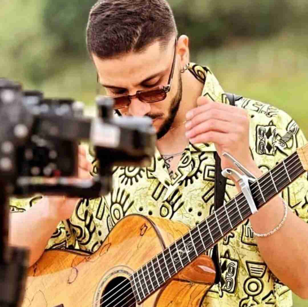 احسان دریادل بی تو بزنم داد داده بیداد شده بی تو سردش