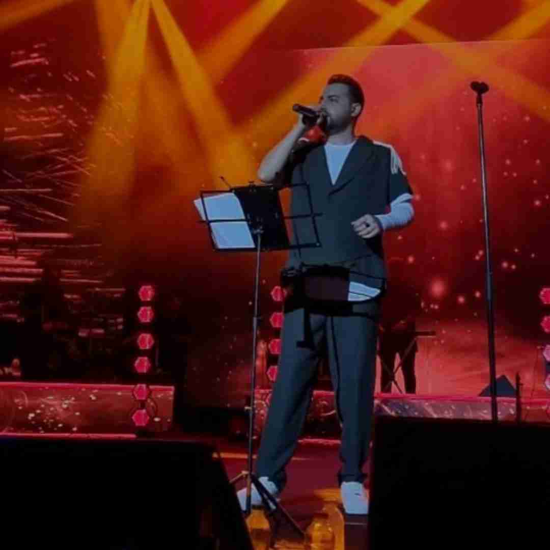 سامان جلیلی اسمم رو سینش بود ولی یادش نمیفتم