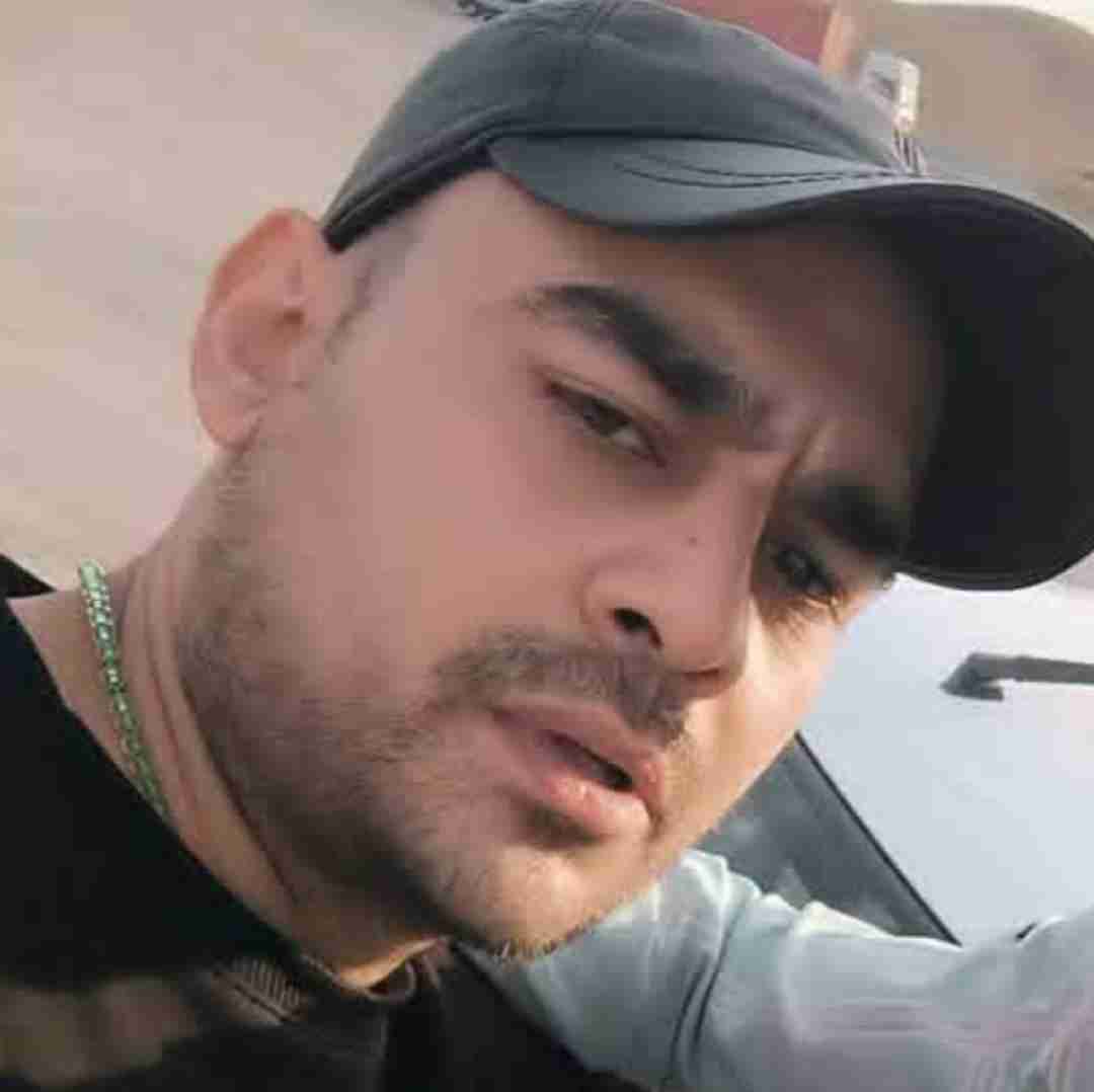 روح الله کرمی مه قبل تونم هی تنها بودم ولی بعد تونم
