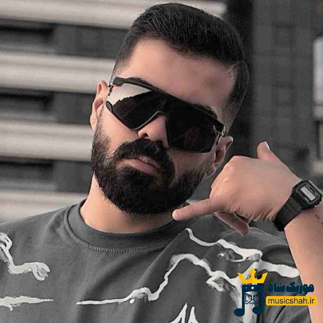 عادل میرزایی قلبمو داده به هرکی شکستو بهم تحویلش داد