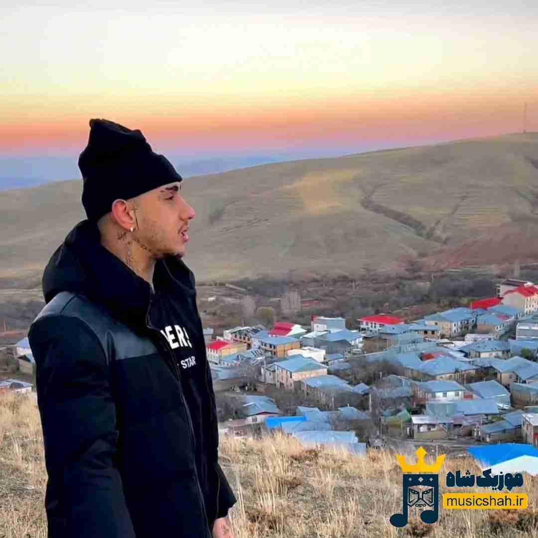 شایان یو گفتم خفه شو دیگه نشنوم حتی صدا تورو