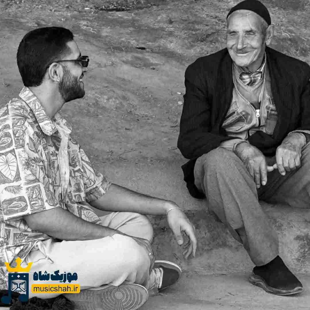 احسان دریادل چقدر واسه تو خوندم تو گوشت نمیبینه