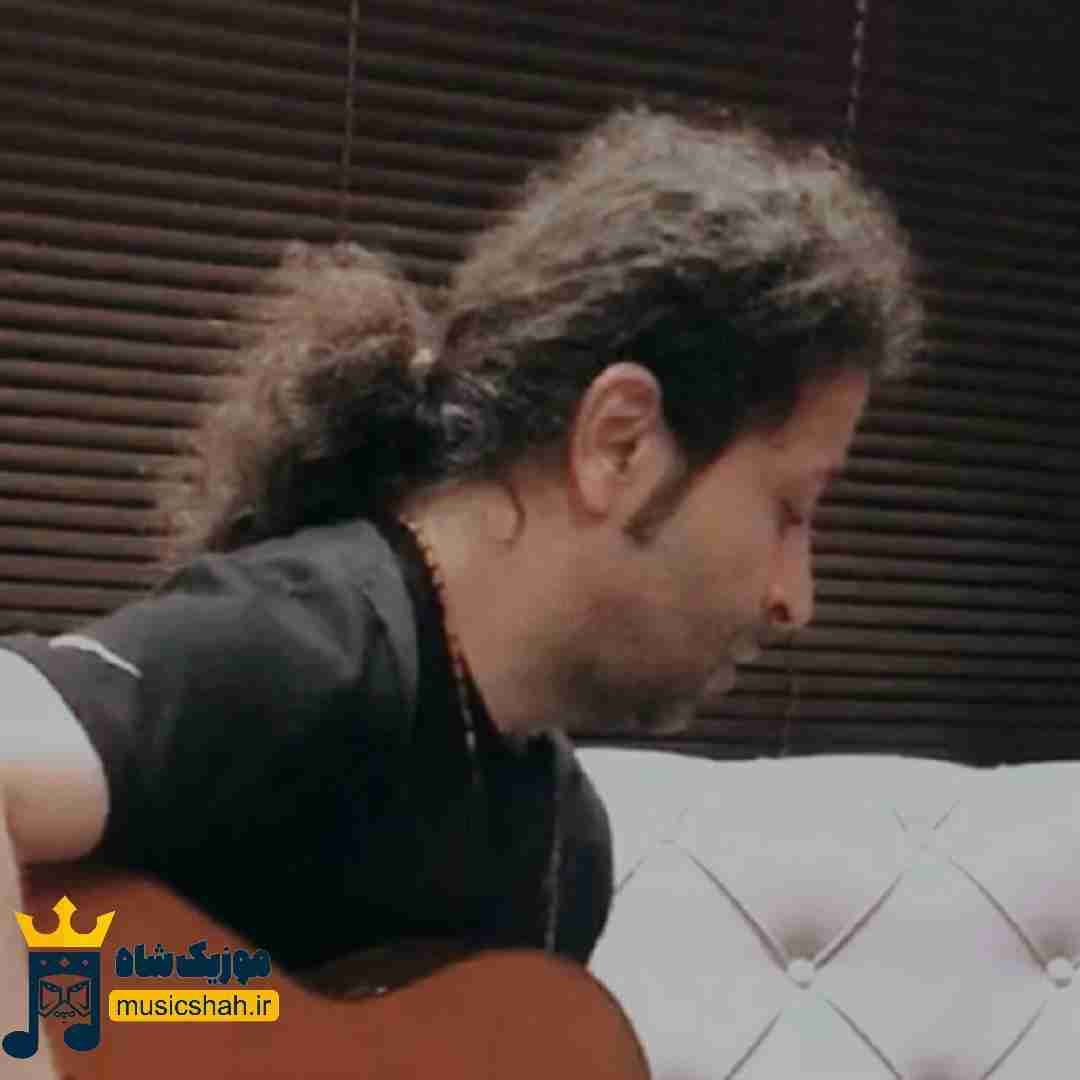 والایار عاشق پیشه
