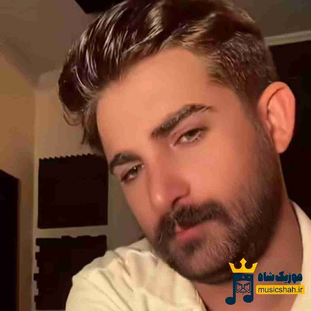 سامان اسماعیلی نماندی و سرم بی شانه مانده
