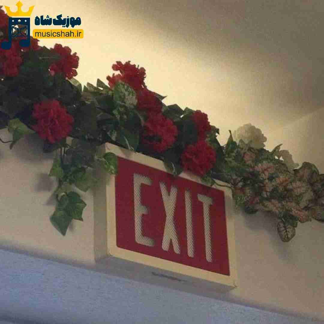 تنهایی خوبه چون گاد اونلی دماغم سوخت