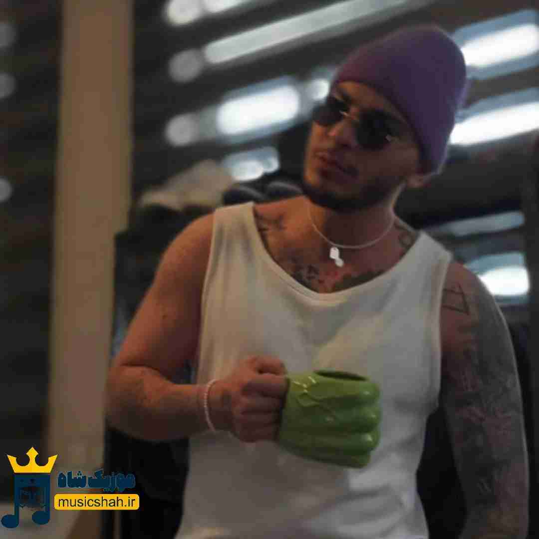 مهیار نمیشه بی ریشه هارو بتونی یه جا بند کنی