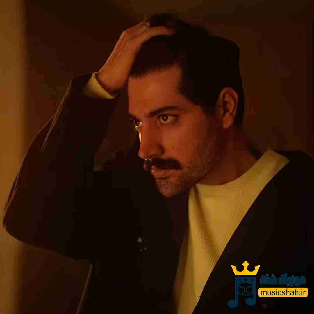 میلاد بابایی چشم سیاه