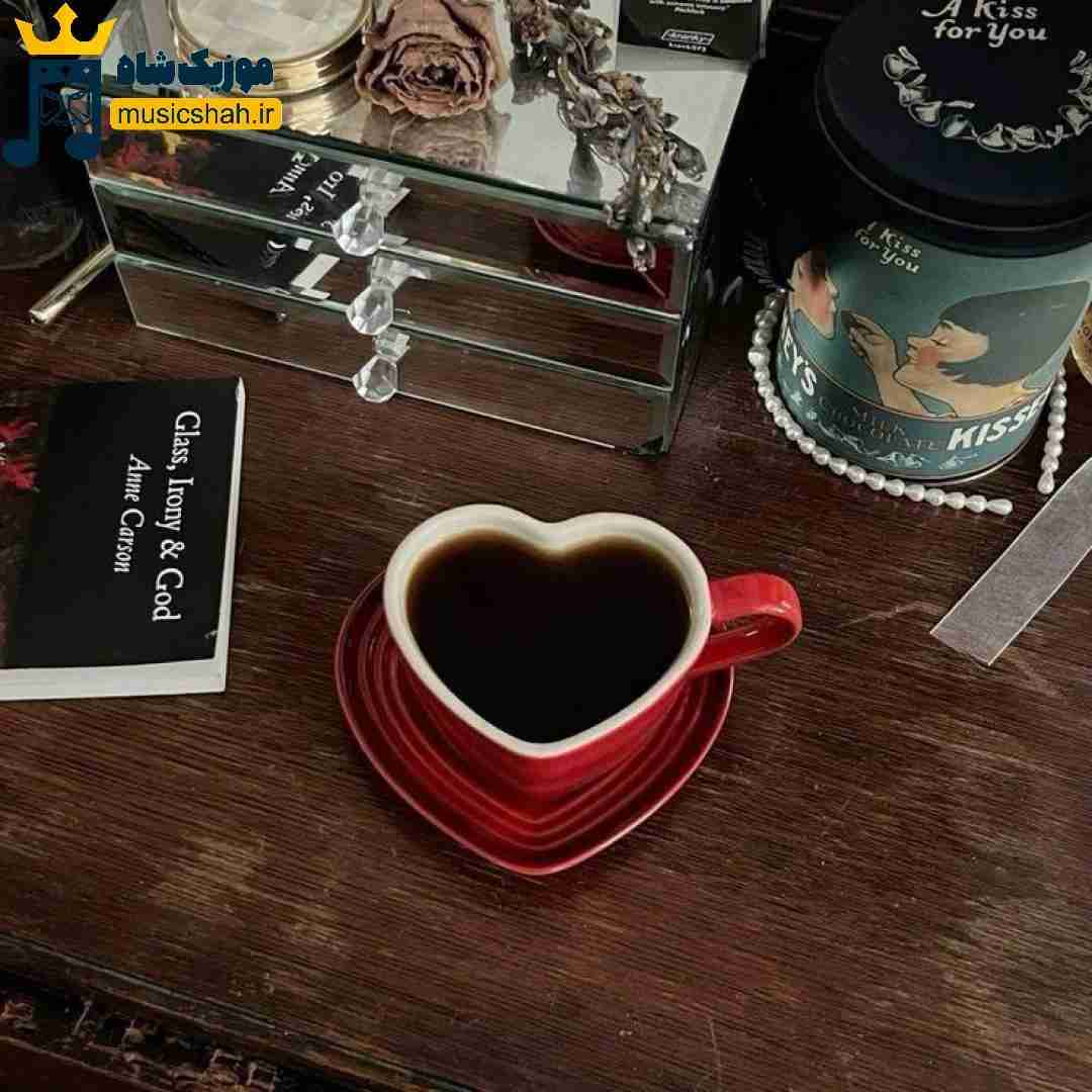 موهات سیاه و چشات مخملی هرجا که میری