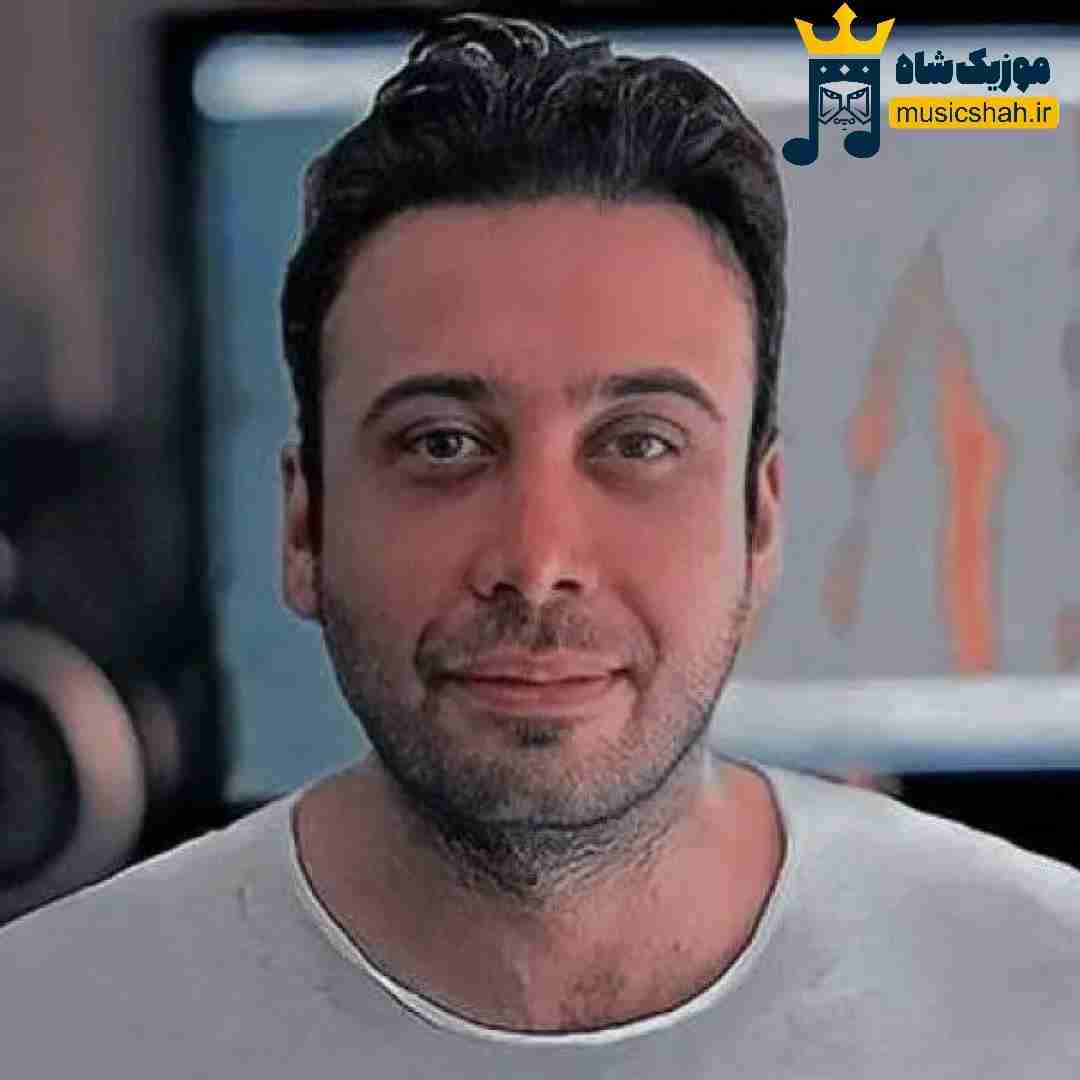 محسن چاوشی اشکات مثل گل توی باد پر پر زدن پر پر شدن