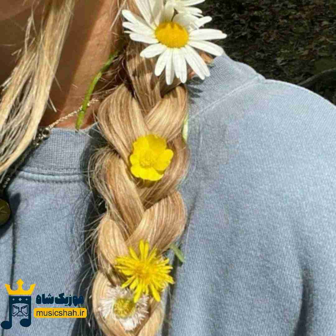  از اون سر خوشام که لای غمن اونا که حل میکنن