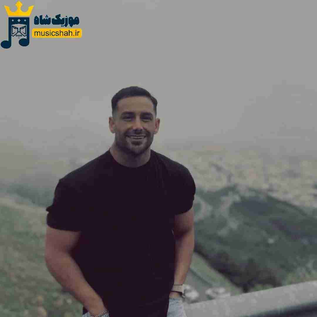 آرش احسانی هنوز دالگ نزایه که تو ولیم بسینی